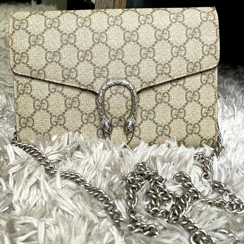 Gucci dionysus wallet on chain